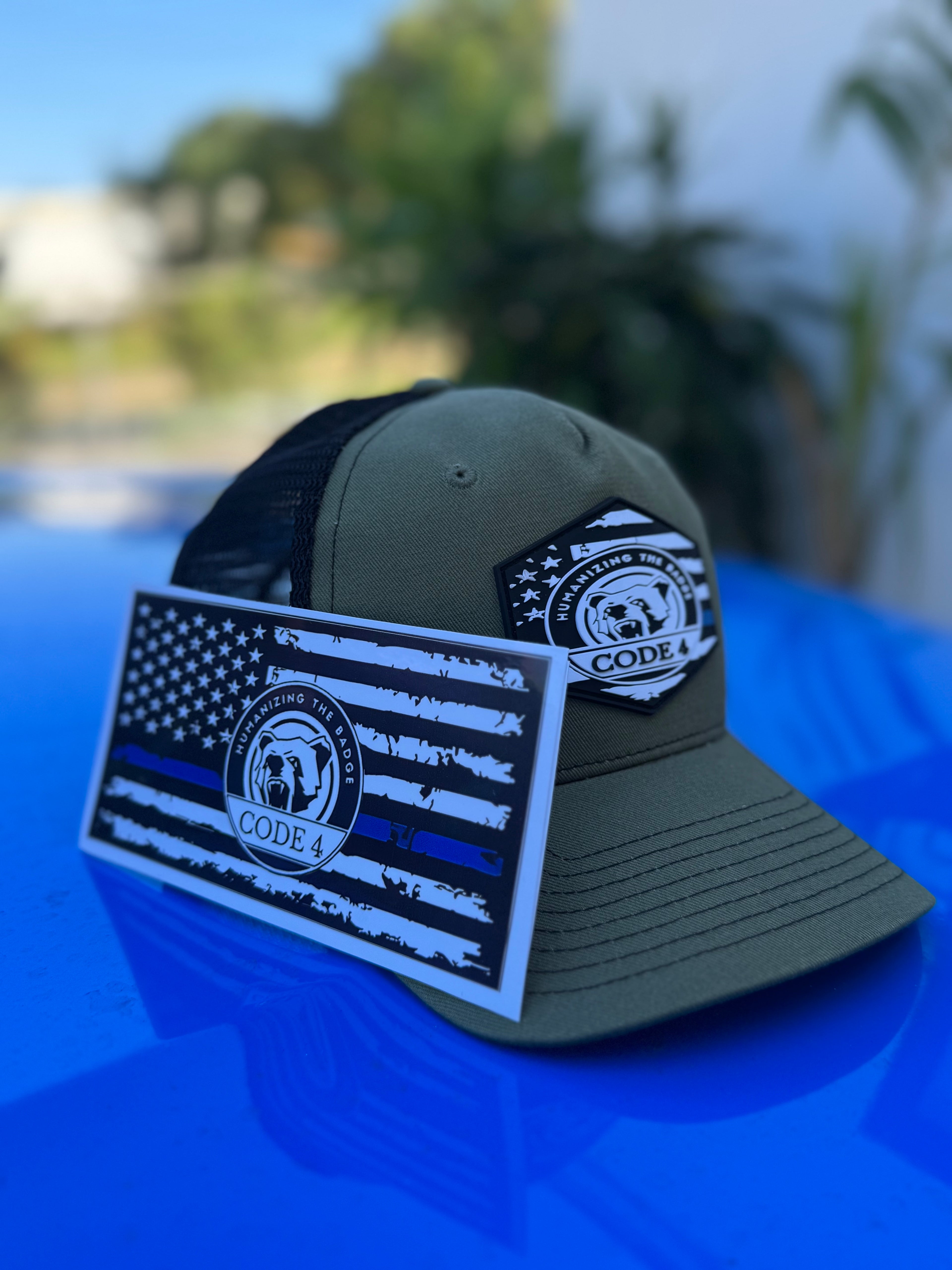 Gorra Thin Blue Line Code 4 de Apoyo Policial + 2 Calcomanías Gratis + Tarjeta Roja | Unisex Ajustable