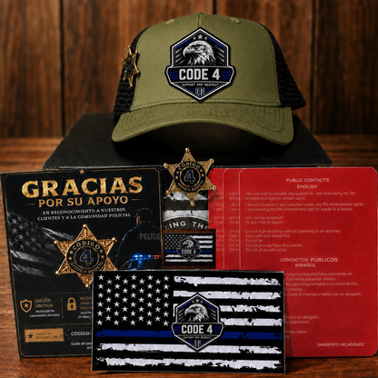 Kit Gorra Código 4 Premium Pin + 3 Tarjetas rojas + 2 Stickers color verde militar
