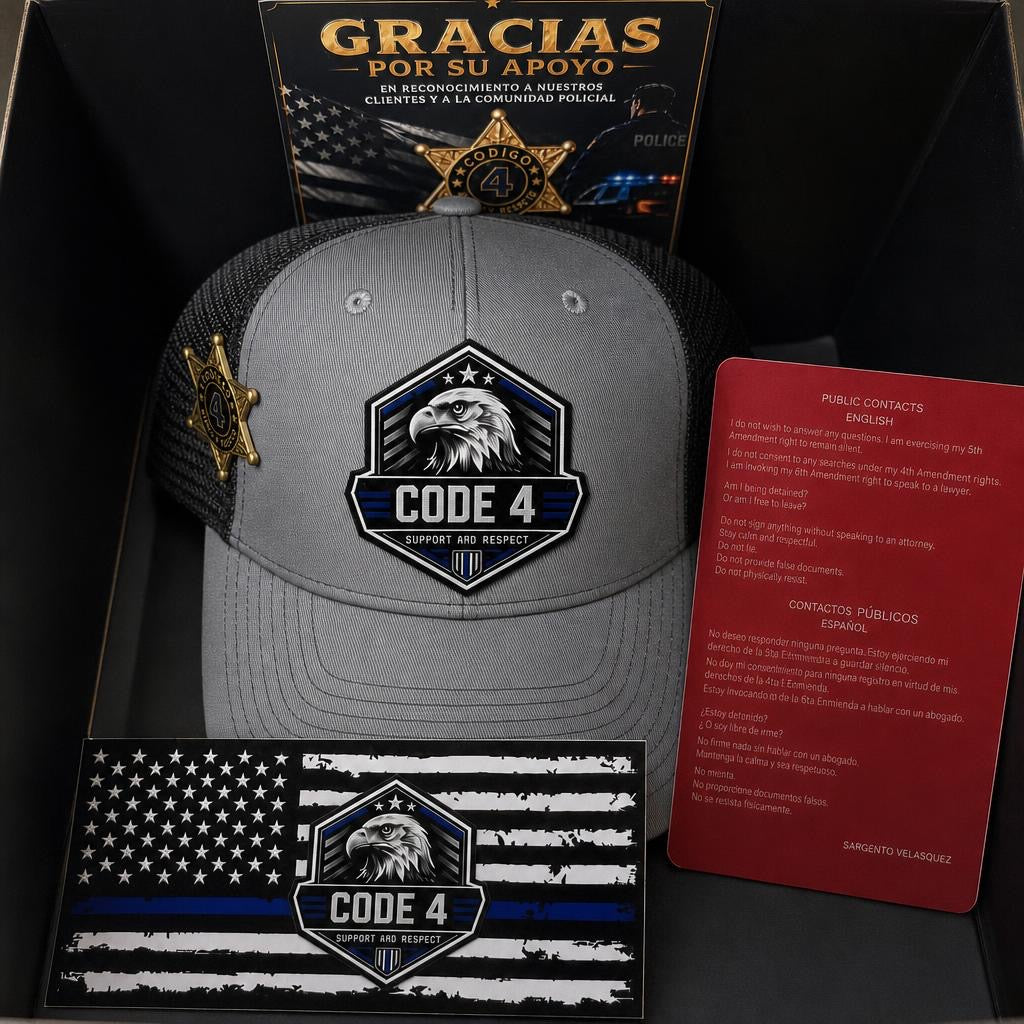 Kit Gorra Código 4 Premium Pin + 3 Tarjetas rojas + 2 Stickers  color gris