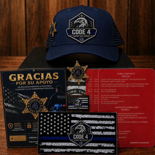 Kit Gorra Código 4 Premium Pin + 3 Tarjetas rojas + 2 Stickers color azul marino